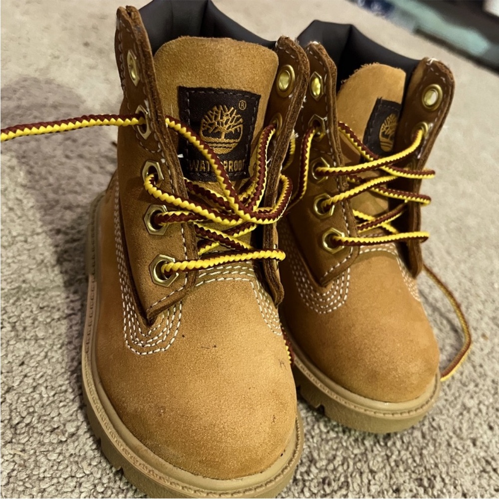 Sold ❌  timberlands 4c